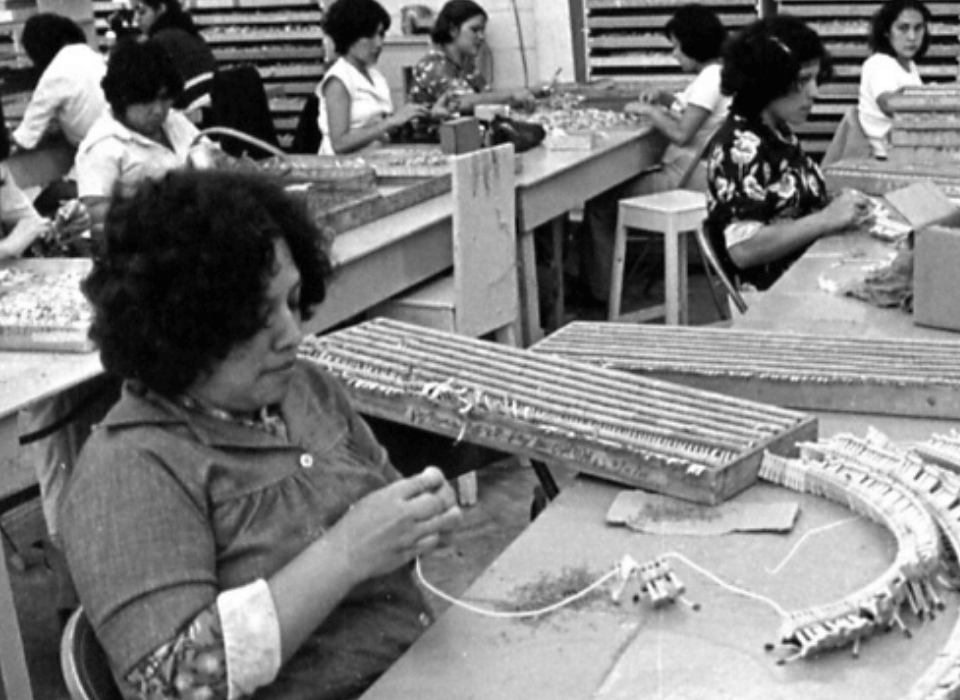  1974 | Production in Reynosa, Mexico